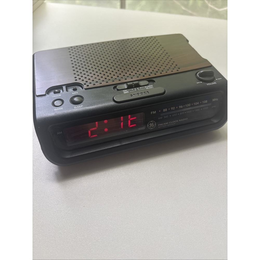 GE Alarm Clock Model: 7-4613A-AM/FM-Corded/Batt.Bkup.-1990s-Tested Works